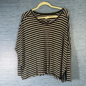 We The Free‎ long sleeve slouchy top Black Tan Medium Oversized